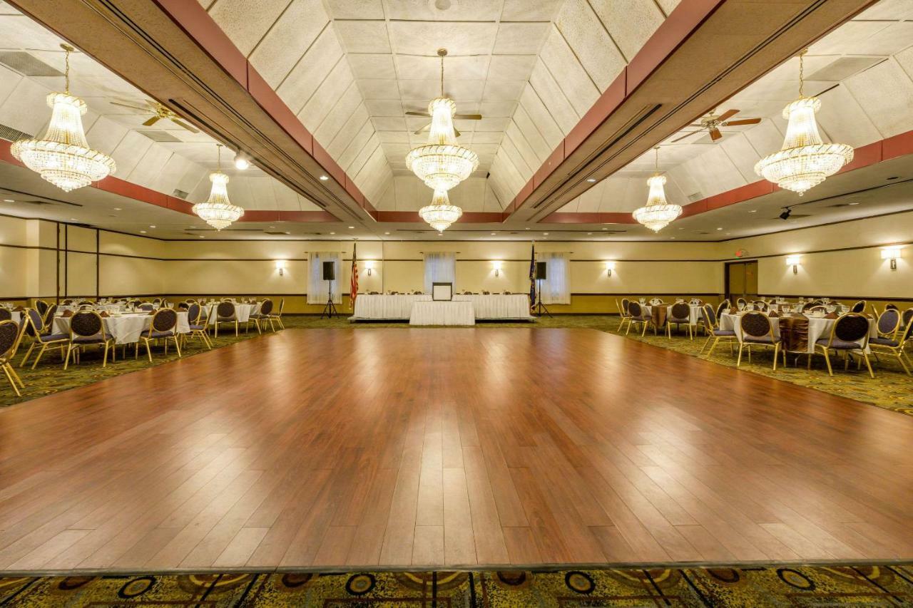 Aire Hotel Lebanon Hershey 外观 照片