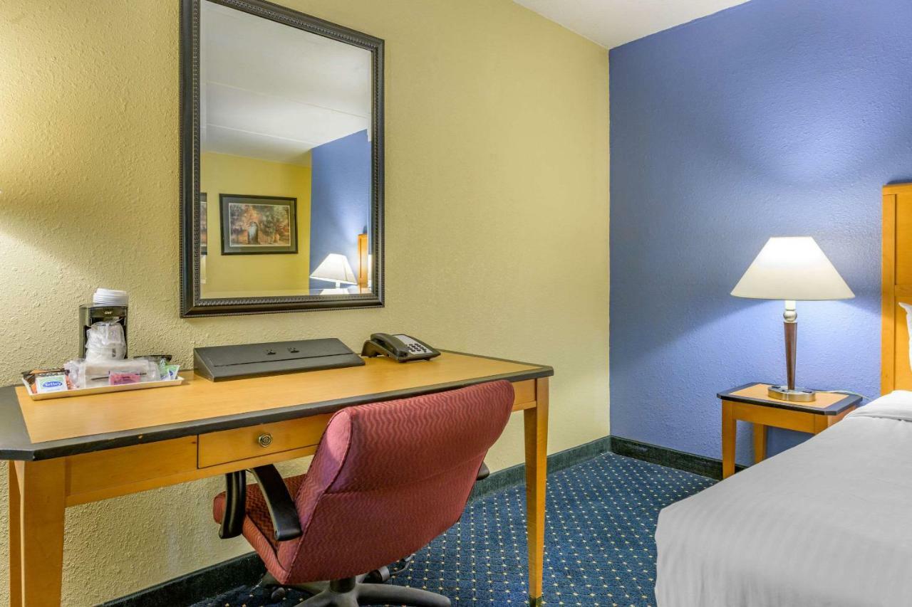 Aire Hotel Lebanon Hershey 外观 照片